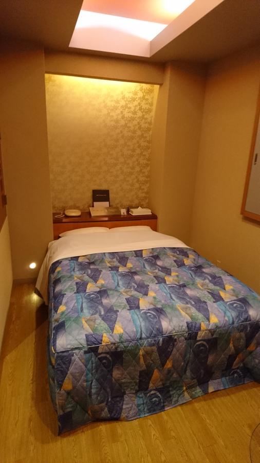 Eris Hakata (adults Only) Love hotel 3*