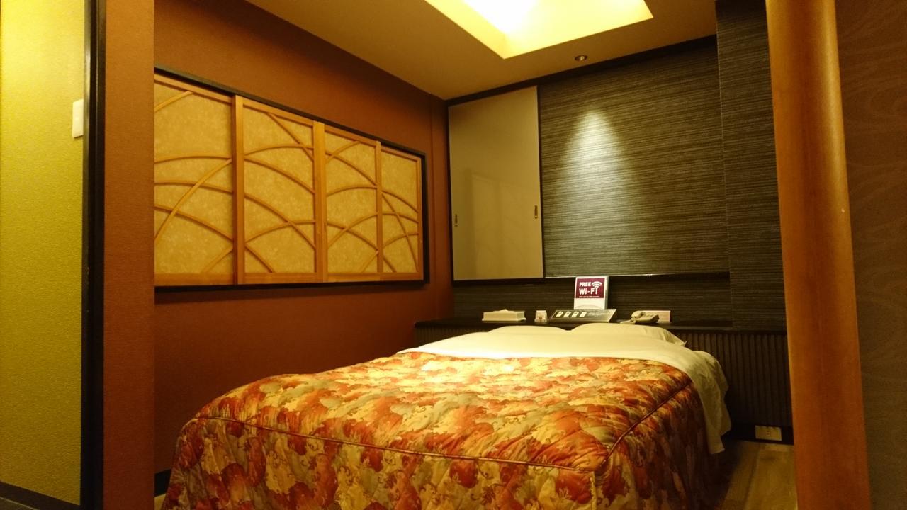 Eris Hakata (adults Only) Love hotel 3*